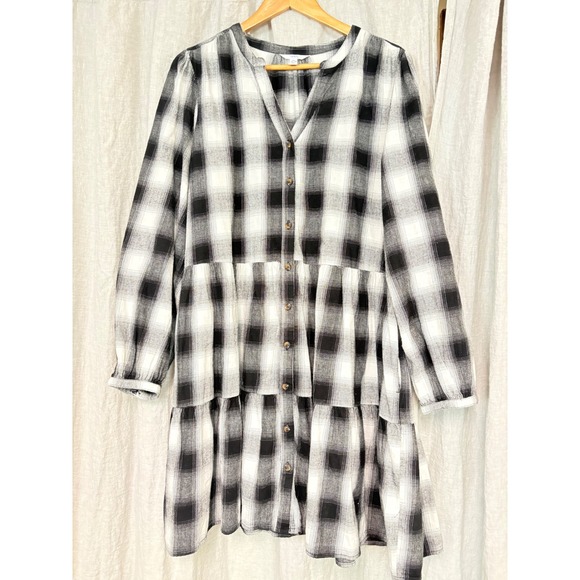 Time and Tru Dresses & Skirts - Time and Tru Womens XL Black White Plaid Tiered Button Front Mini Dress